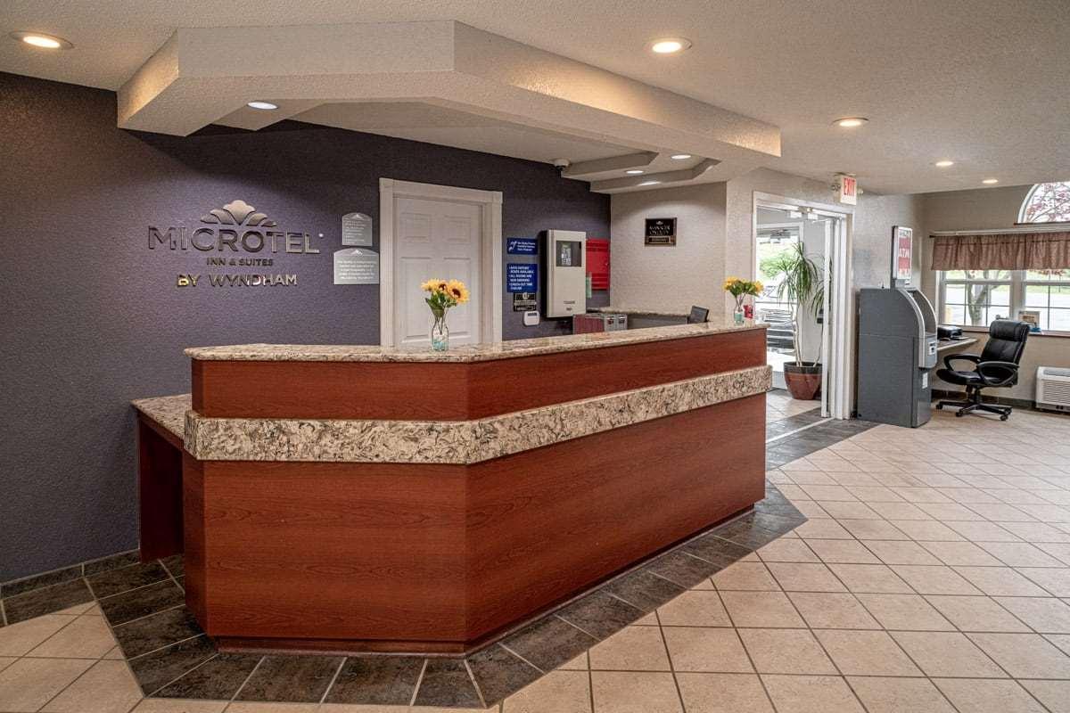 Microtel Inn & Suites Beckley East Kültér fotó