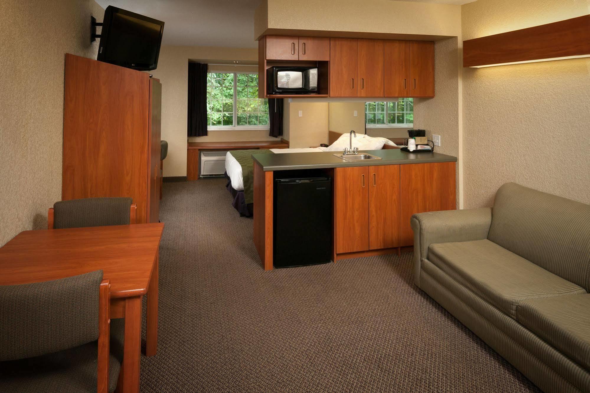 Microtel Inn & Suites Beckley East Kültér fotó